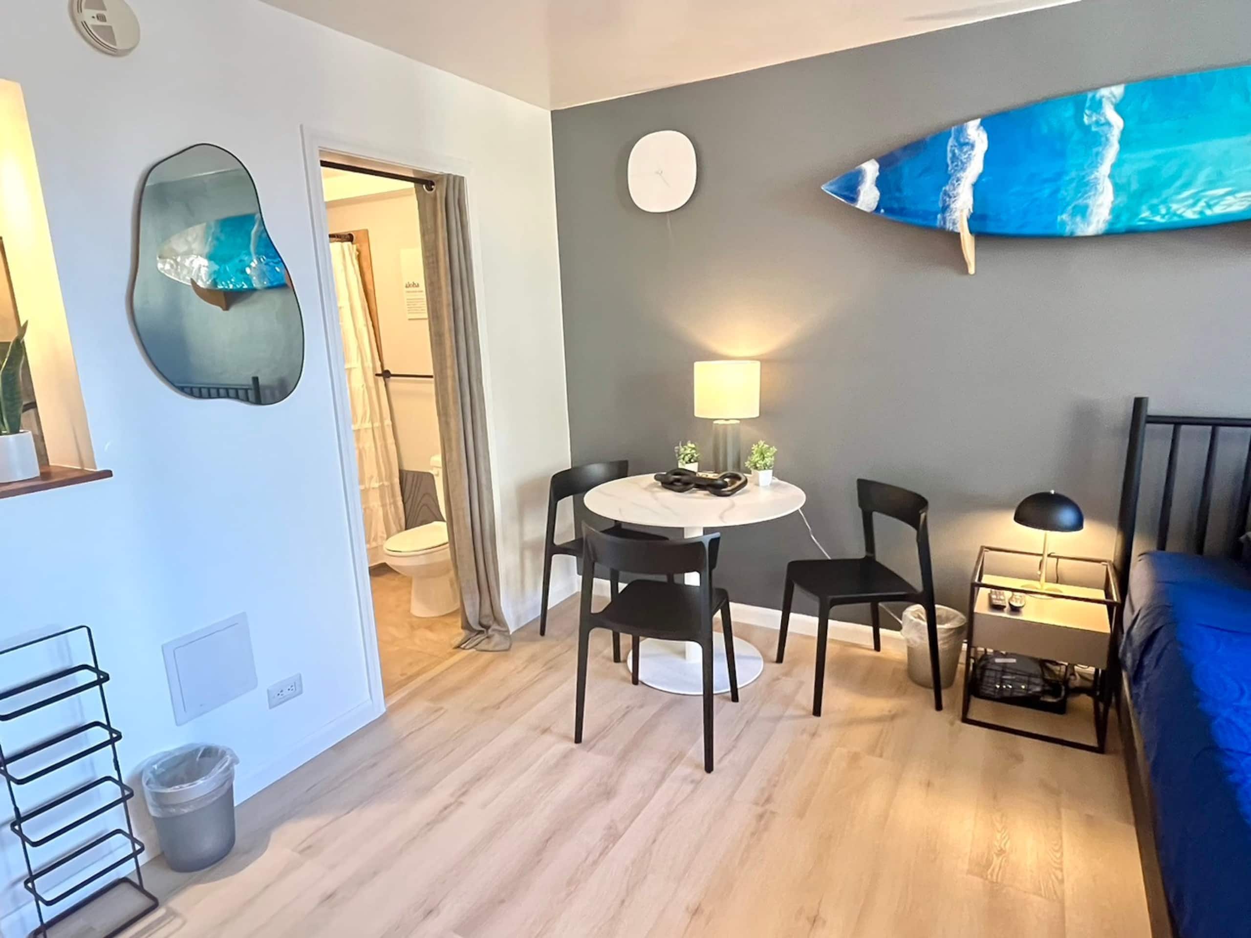 Condo in Honolulu · ★4.57 · Studio · 1 bed · 1 private bath - Image 10