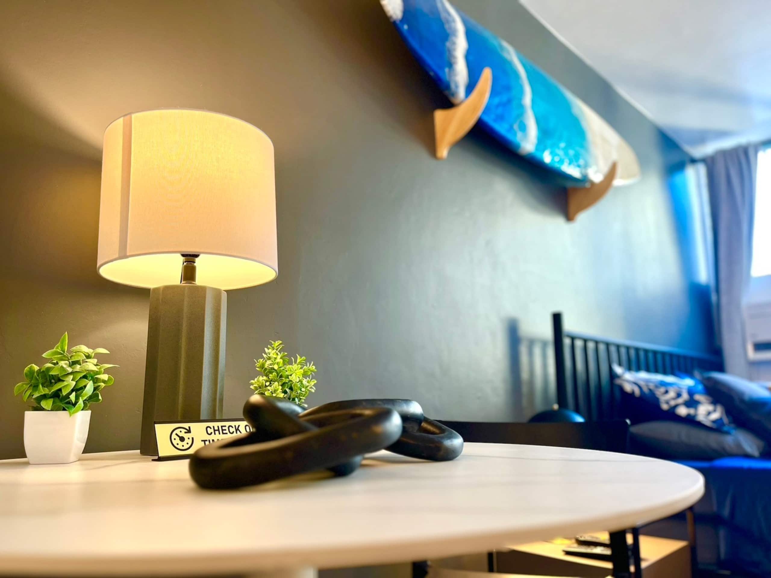 Condo in Honolulu · ★4.57 · Studio · 1 bed · 1 private bath - Image 12