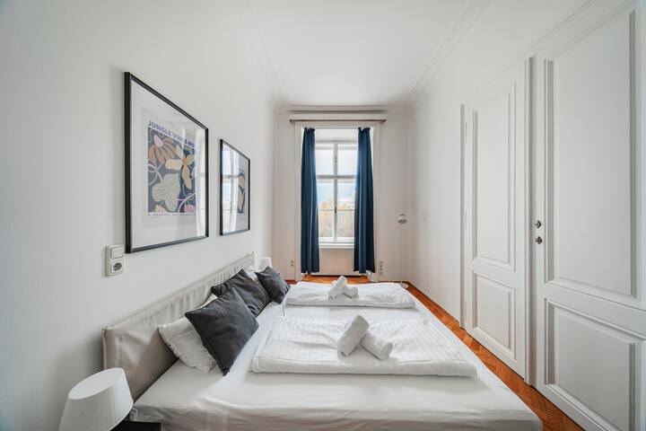 Vienna 1st District Retreat gallery image 4