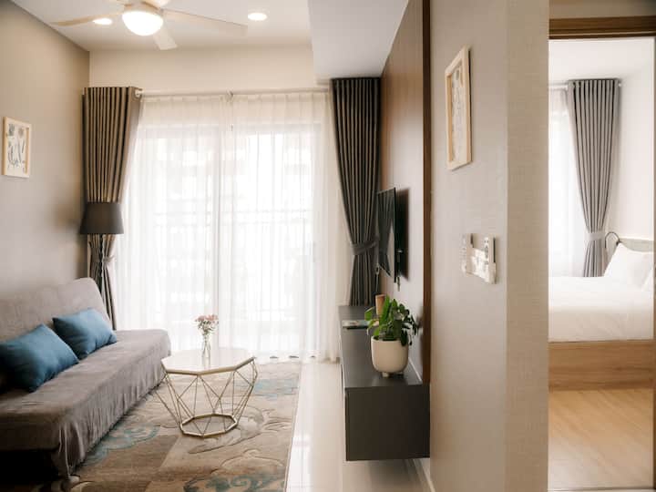 Floor 25, 2br Apartment In Dist. 1 Central Hcm - Ho Chi Minh City
