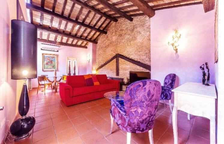 Welcome in charming loft in Campo de’ Fiori