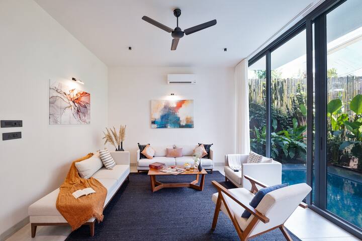 Living room image 1