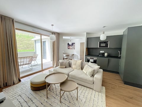 Annonce Airbnb populaire: 2 guests in a spacious mountain flat à Saint Gervais Les Bains