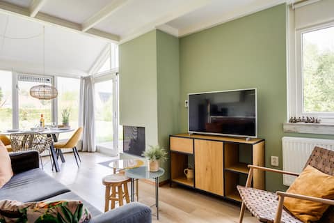 Vacation home with large sunny garden