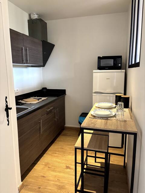 Top Airbnb: Studio for 2 people - Garden - Near Arles Center in Arles