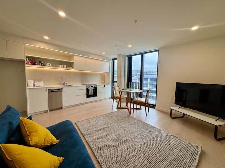 Fancy Stylish And New - Wellington