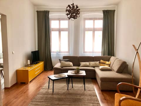 Large Quiet Balcony Apartment – Altstadt Görlitz