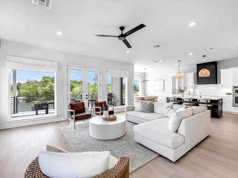 Successful Airbnb property: The Waterview Estate in Kingsland