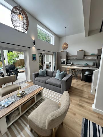 Theresa Way Double Volume Near Beach & Mt. Trials