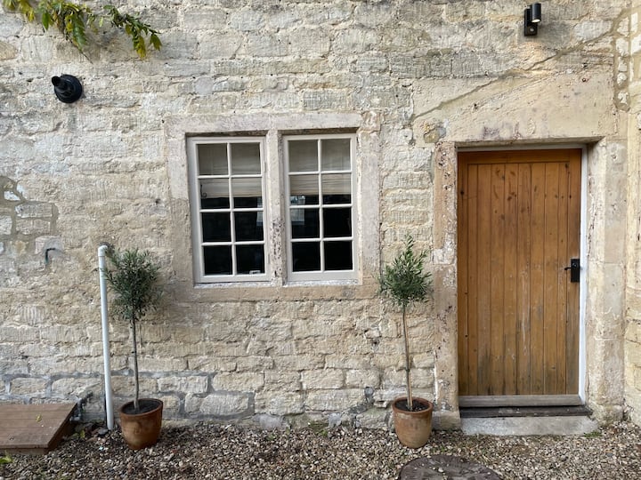 The Snug - Cosy Cottage In A Great Location - Cotswolds