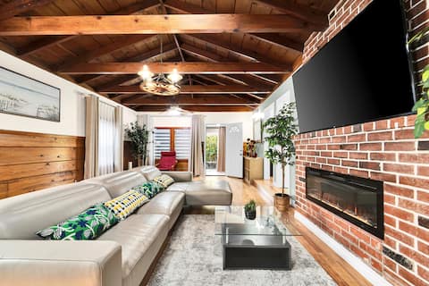 Top performing Airbnb: NEW beach house King Bed, 11miles to LAX, 5 br in Torrance