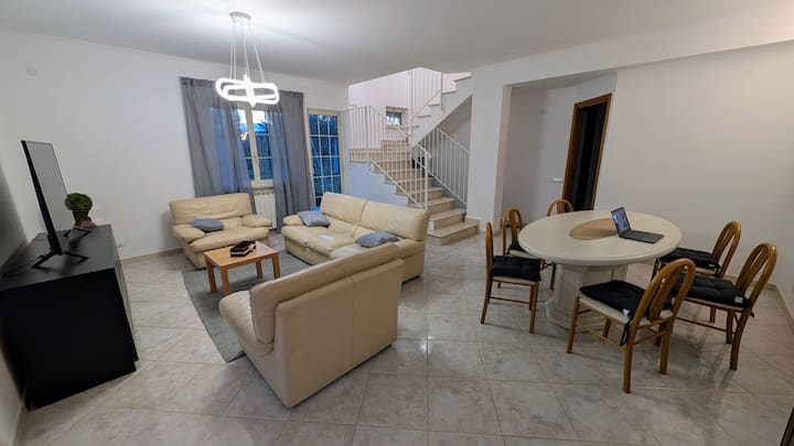 3 Bedroom Garden Villa Near Rome - Monterotondo