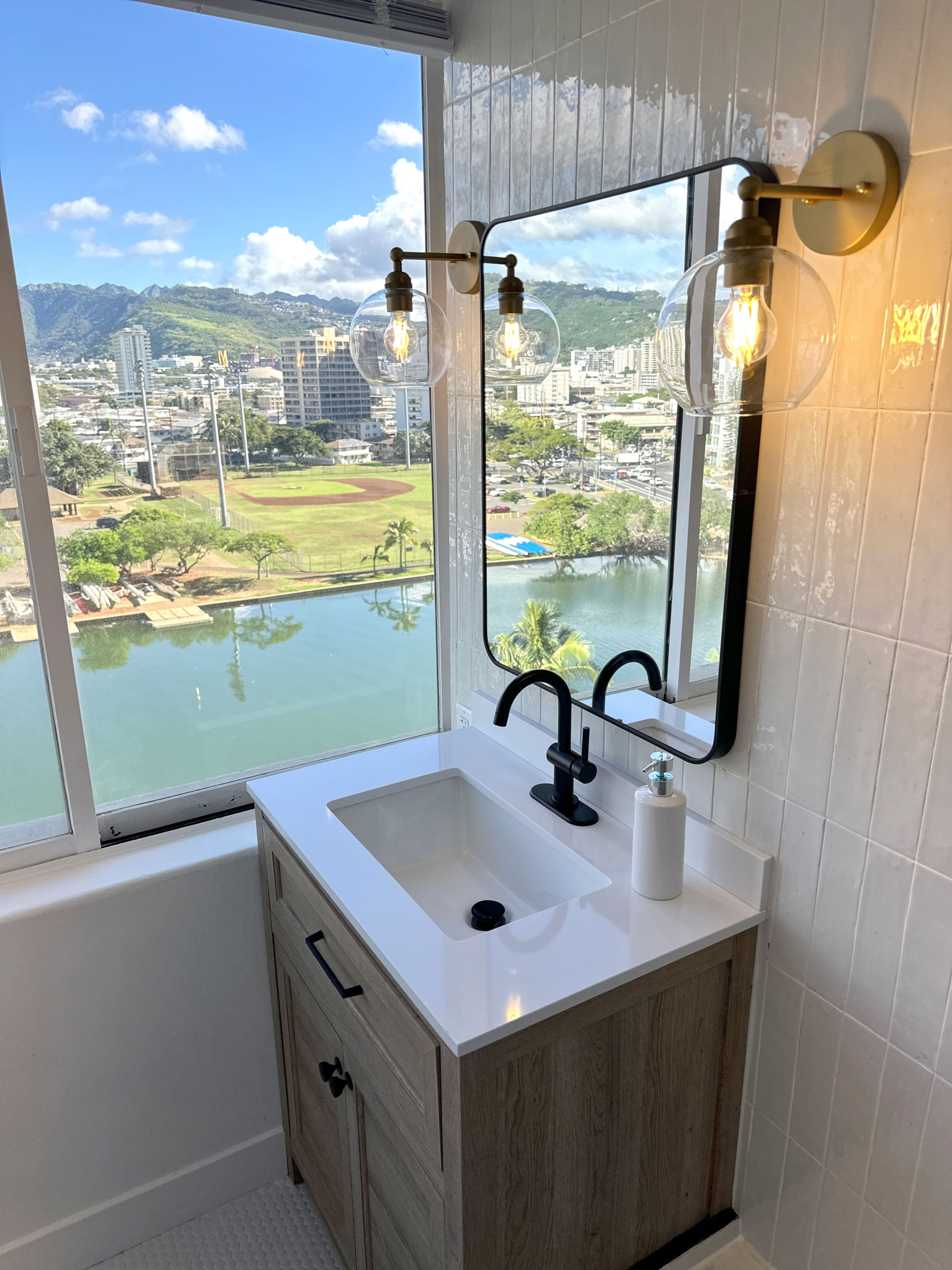 Stylish Waikiki Escape, Remodel! - Photo 12