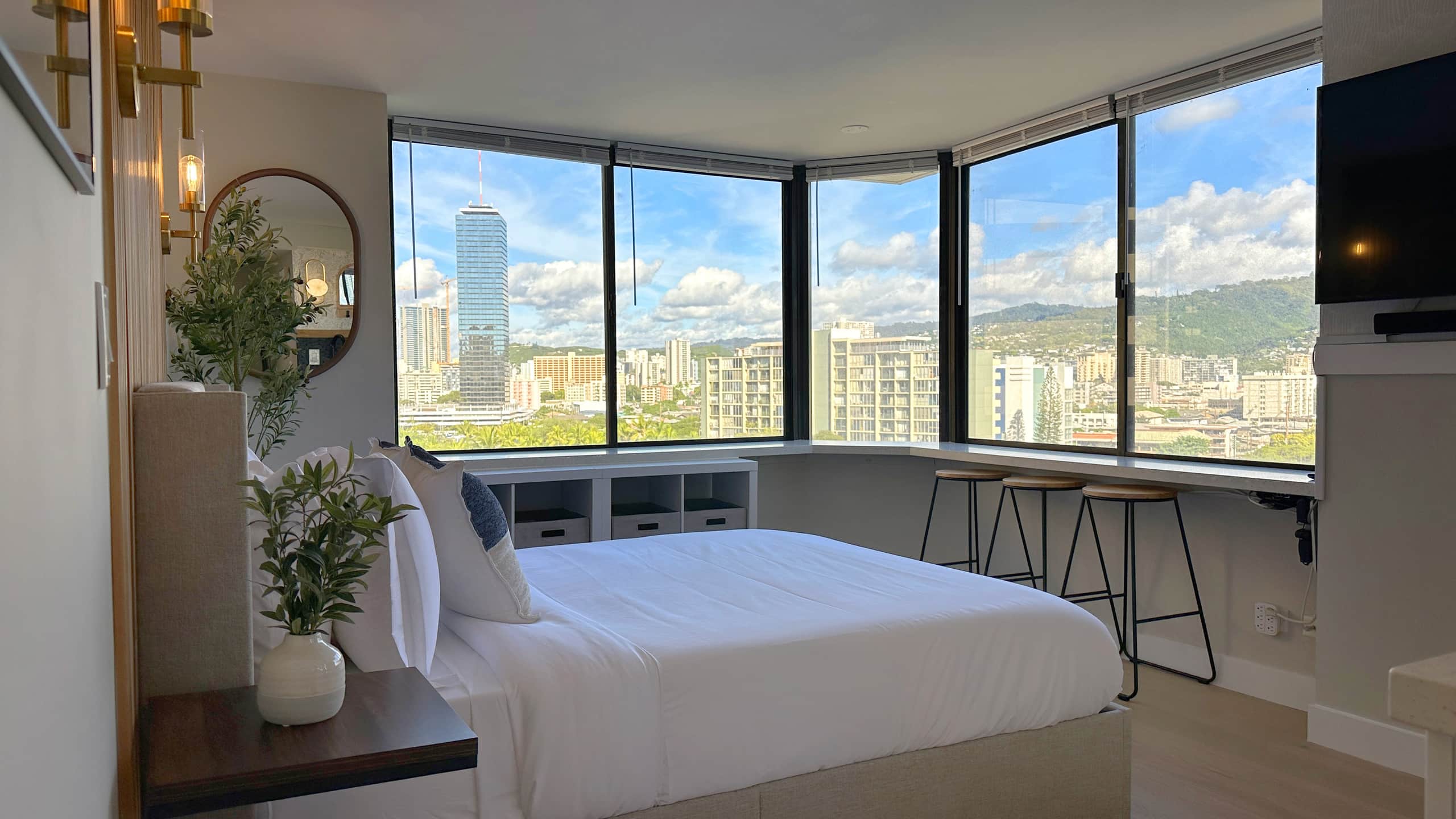 Stylish Waikiki Escape, Remodel! - Photo 8