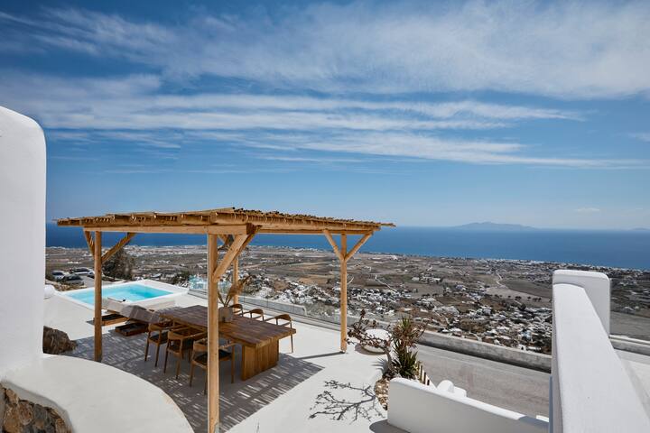 Bluewhite villa with heated private pool gallery image 5