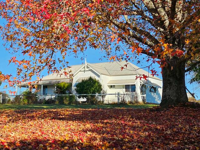 Oaktree Farmhouse gallery image 2