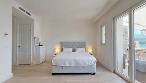 Lustica Bay Waterfront Studio