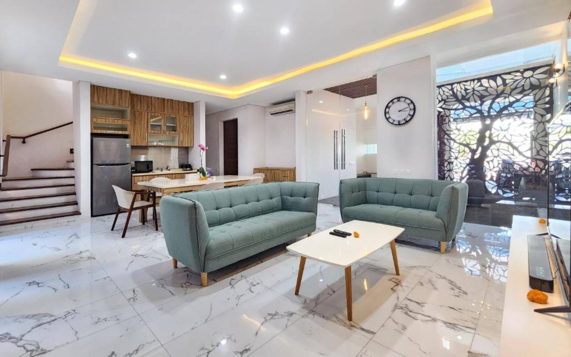 Charming Town Heart 3 Bedroom Private Villa in Legian 2