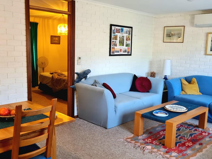 Kangaroo Cottage - Relax & Enjoy - Normanville