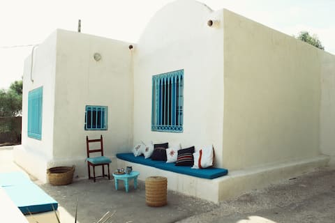 Beachfront house in Hergla