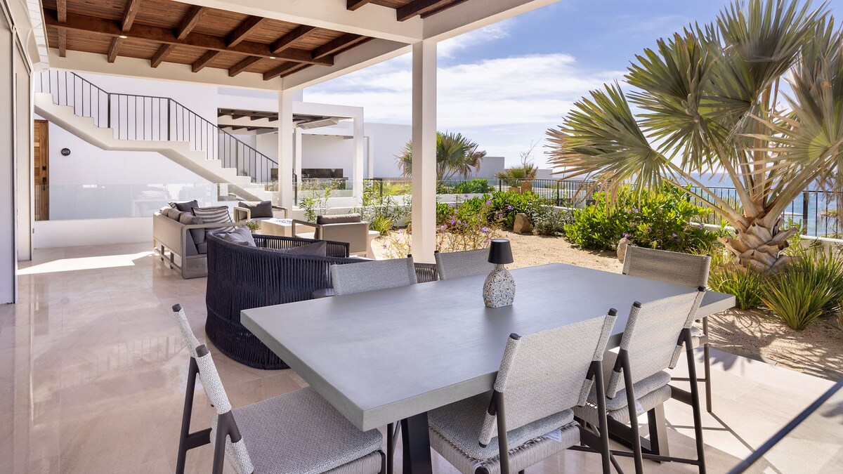 Boutique Ocean Escape with Relaxing Amenities — 2 bedroom vacation rental in Los Cerritos