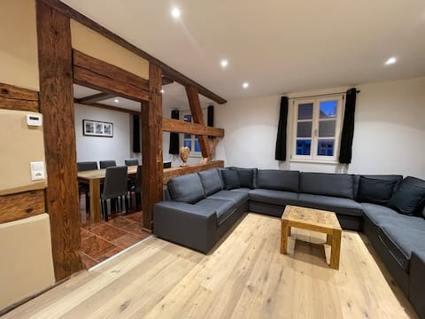 Juraperle: Historic & Modern (Apartment 1)