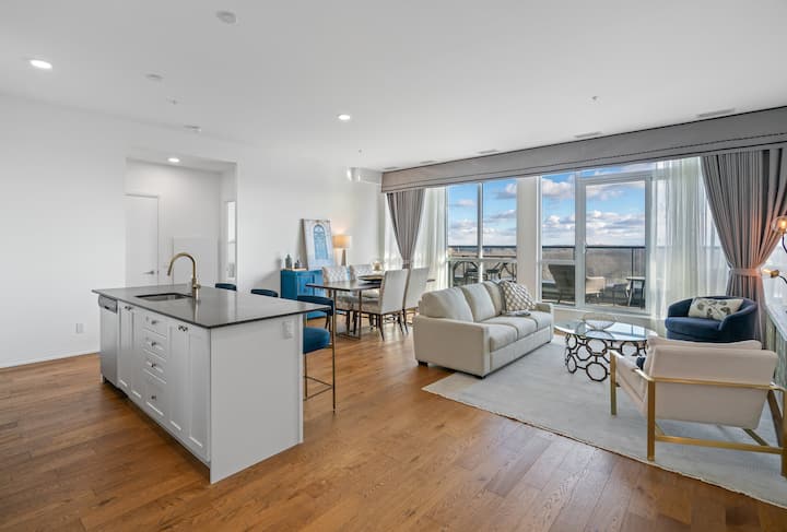 Niagara Falls Penthouse | Great Views | Gym | Luxe - Niagara Falls