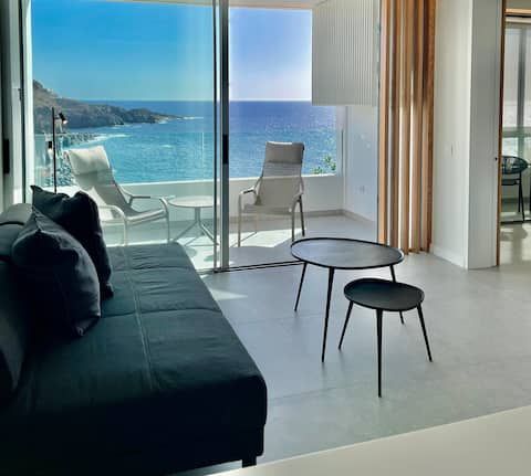 Airbnb con mejor rendimiento: Roka Suite, Beachfront en Adeje