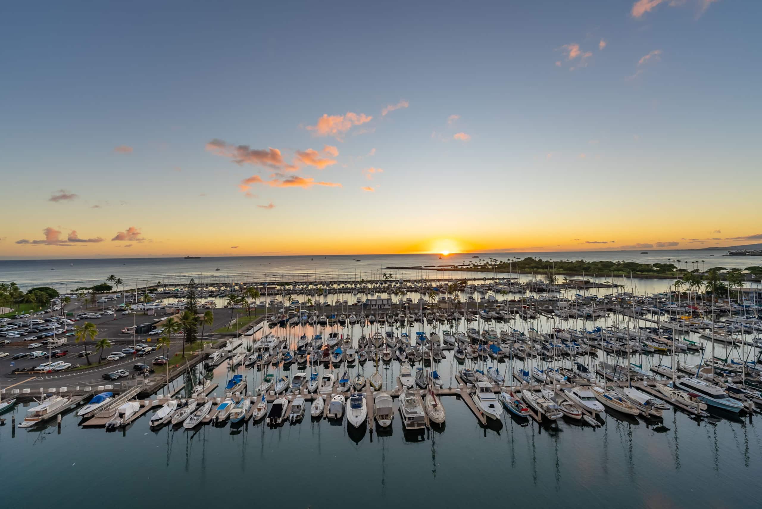 *Oceanfront Renovated Getaway in Waikiki - Image 22