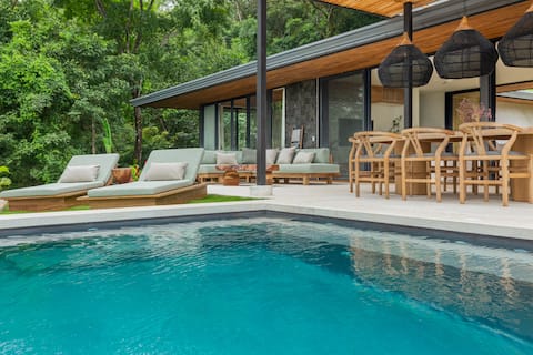 Villa Koa -Your Tropical Retreat