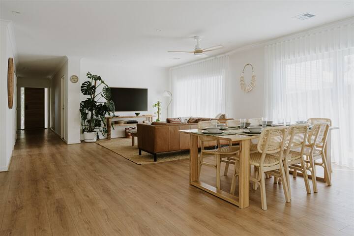 *Le Onde Rye-Coastal Retreat easy walk to Beach gallery image 5