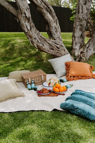 *Le Onde Rye-Coastal Retreat easy walk to Beach