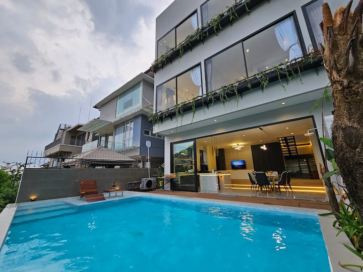 Villa Amethyst R-08 Dago 6 Br With Heated Pool - Bandung