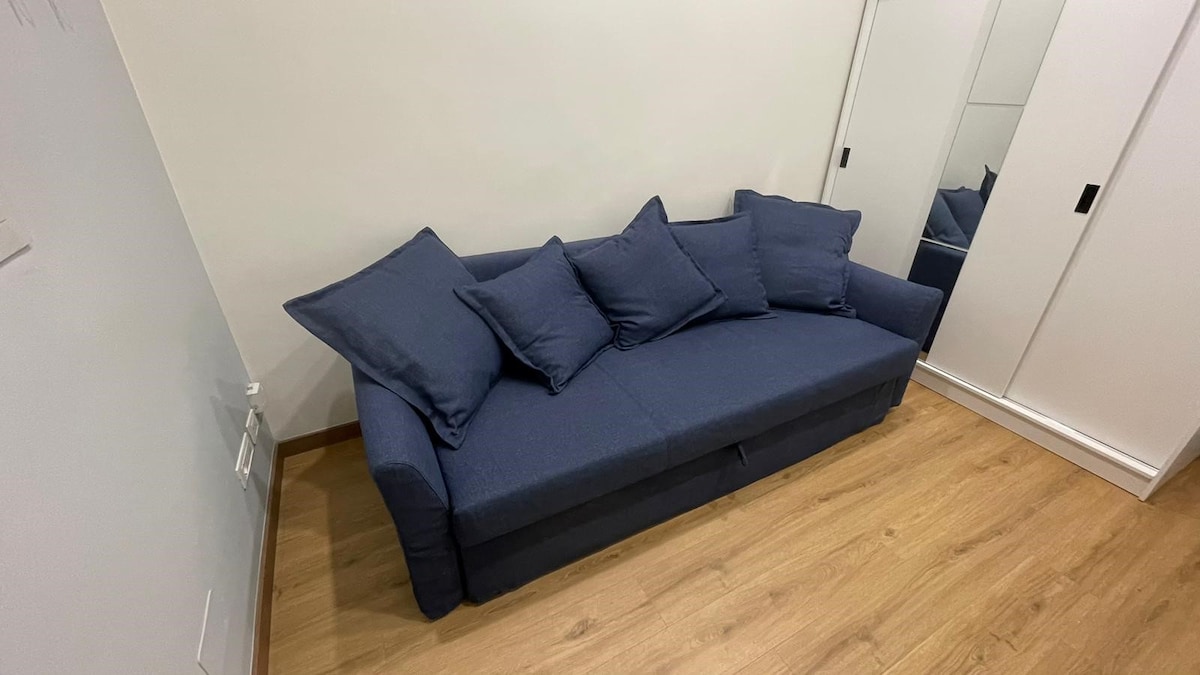 Разтегателен диван