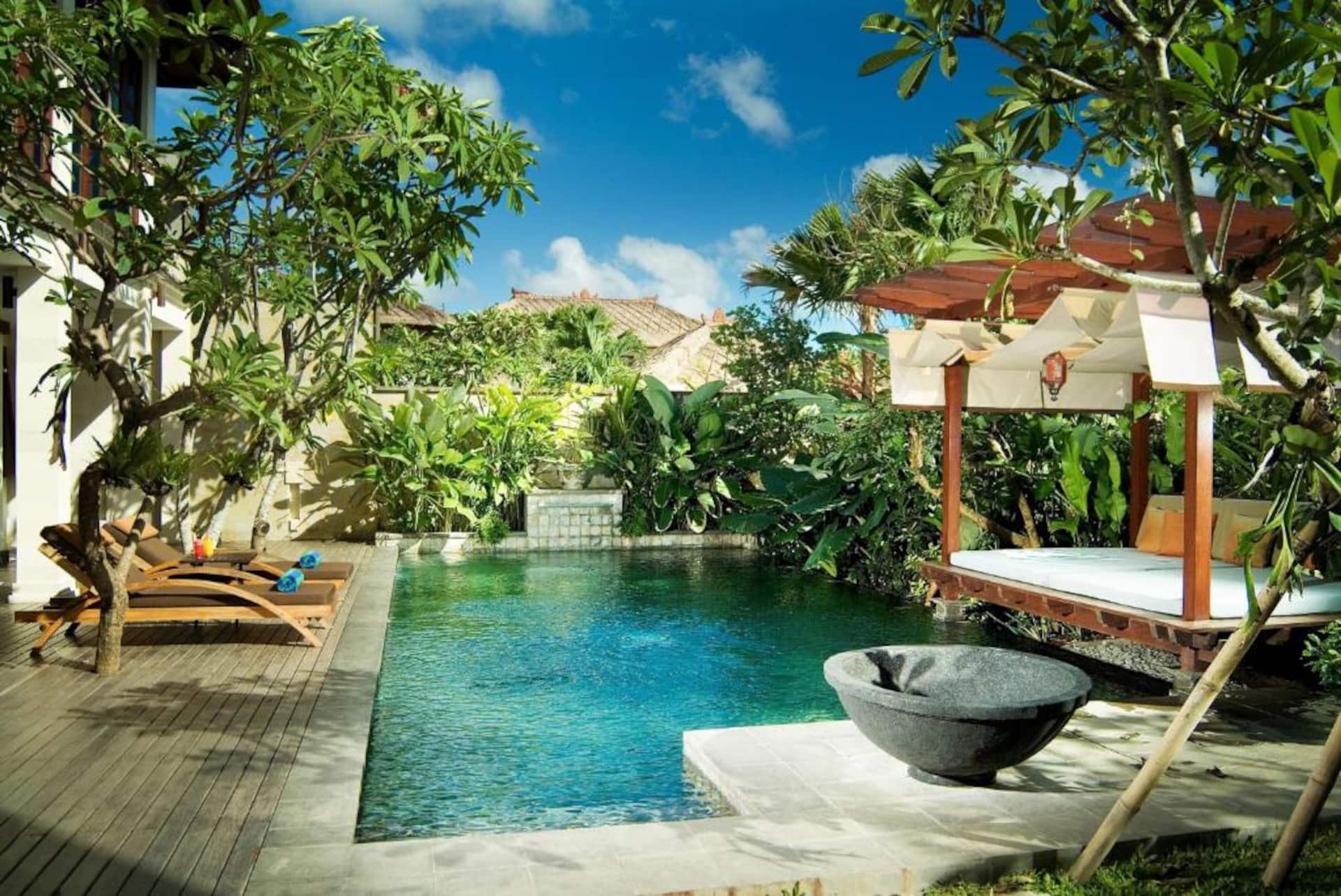 Sunlit Luxe Sanctuary 3 Bedroom Private Villa in Jimbaran 2