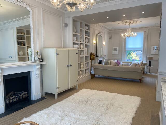 Truly gorgeous Kensington gem