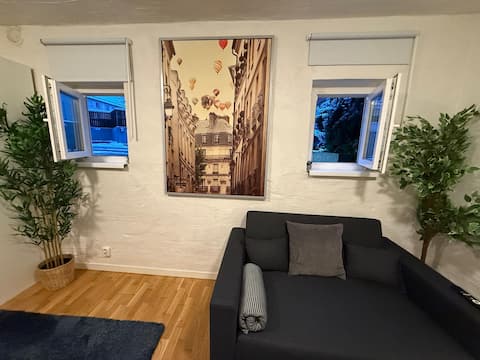 Top performing Airbnb: !Close to the metro and nature!. in Hässelby Vällingby
