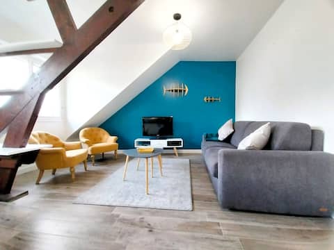 Top performing Airbnb: Charming beachfront apartment in Dinard