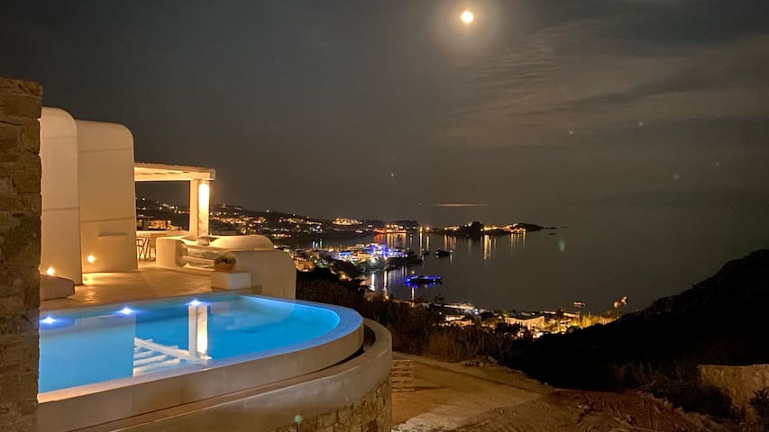 Villa Camelia 2 – Psarou – Private Pool & Jacuzzi