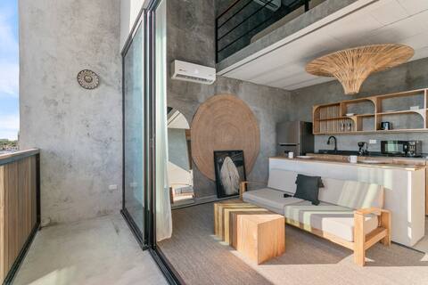 Top Airbnb: Grand Loft with Rooftop Pool in the heart Cancun in Supermanzana 74