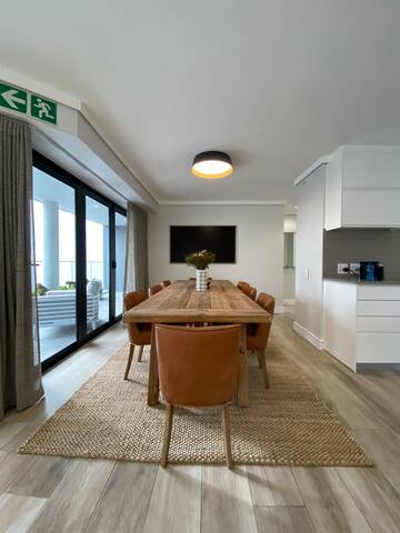 Lux 3BR Apt w/ City&Ocean Views gallery image 4