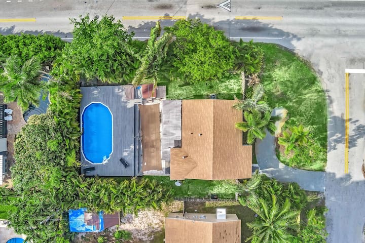 Luxury Vacation Home 3Bed 2Bath gallery image 3