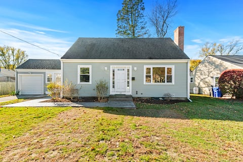 Entire home in Rumford, RI