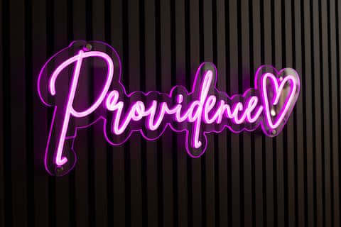 The Garbaldi-Steps to downtown & Federal Hill