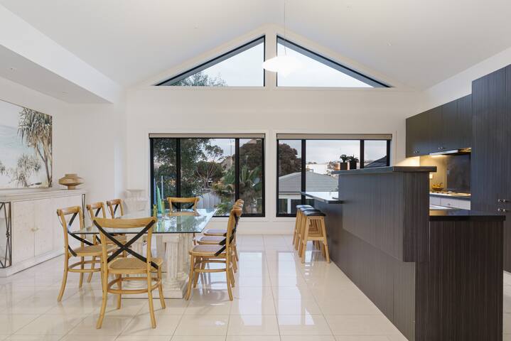 Absolute Beach Frontage gallery image 5