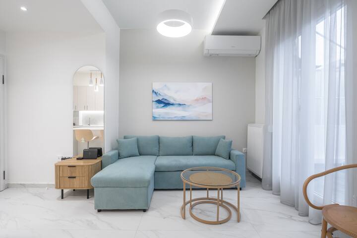 Fabulous Maison by Luxlikehome gallery image 3