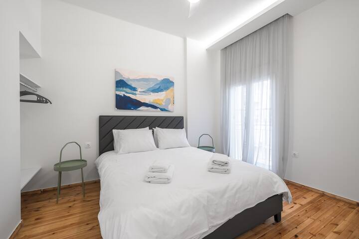 Fabulous Maison by Luxlikehome gallery image 4