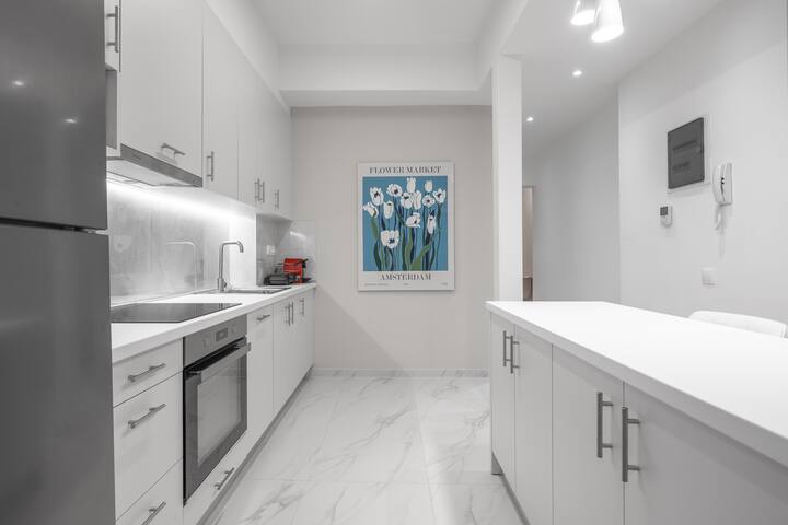 Fabulous Maison by Luxlikehome gallery image 5