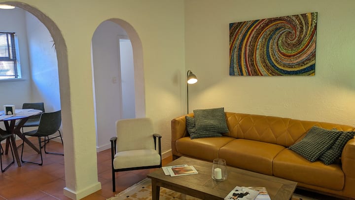 Moseley Towers Holiday Flat - Glenelg