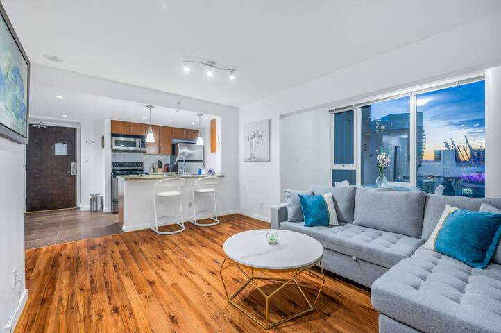 Rare 270° Ocean/Mountain/St View 3br/2ba Pool gallery image 5